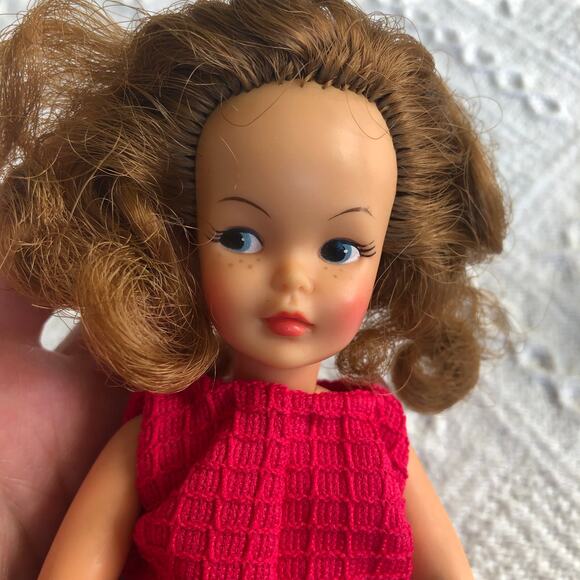 VTG 1960s Ideal “Pepper” Tammy-Family Doll 9″ orig. dress handmade floral skirt - Picture 2 of 12